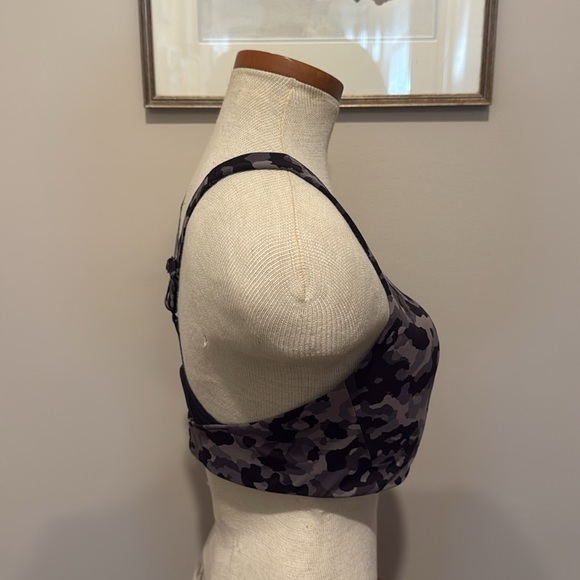 Athleta - ADVANCE BRA B-G - Black Camo - Size 36C - Gently Used - Picture 6 of 12
